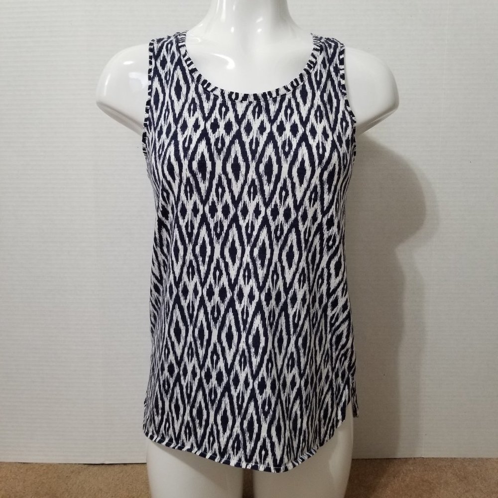 Banana Republic top Medium Malibu Tee geometric flame stitch damask print tank